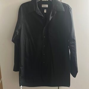 Men’s black dress shirt. Size L. Neck: 16. UEC.